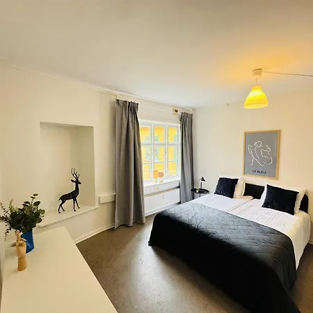 Aday - 8 Bedroom On The Pedestrian Street * Aalborg