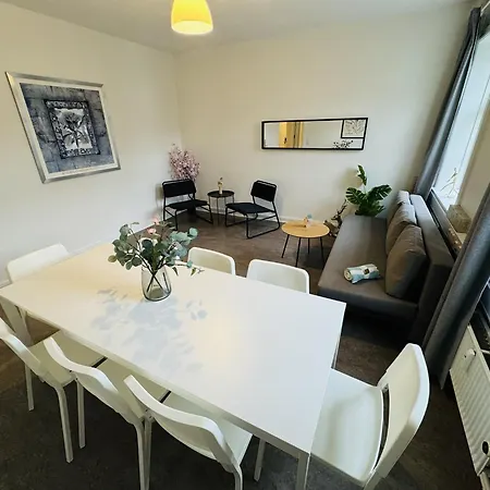 Aday - 8 Bedroom On The Pedestrian Street * Aalborg